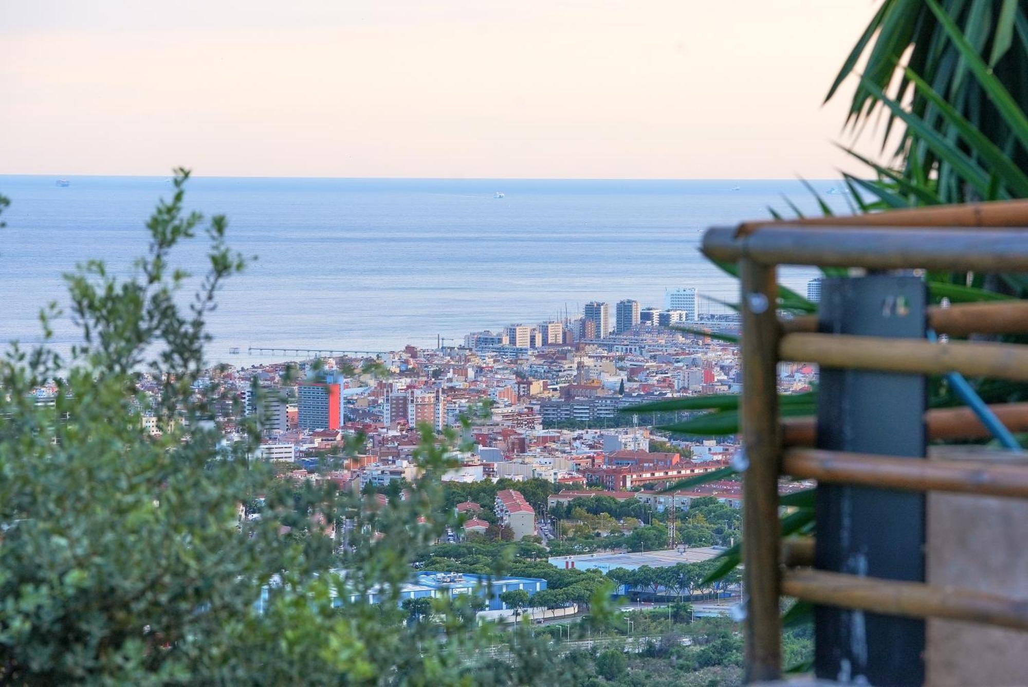 Aaa View Private Terrace Outdoor Heated Hot Tub Family Fun Vila Badalona Exterior foto